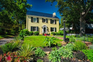 757 Locust Ave, Waynesboro, VA 22980