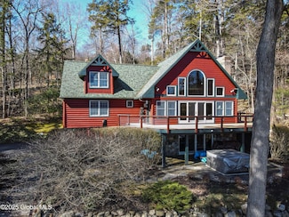 15 Green Harbour Ln, Lake George, NY 12845