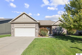 14896 Ogden St, Omaha, NE 68116