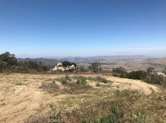 1 Oak Dr, Hemet, CA 92544