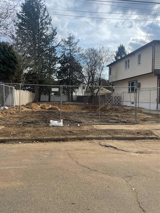2760 Cypress Ave, East Meadow, NY 11554