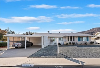 28201 Portsmouth Dr, Sun City, CA 92586
