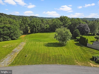 1620 Hearthside Dr, Guilford, PA 17202