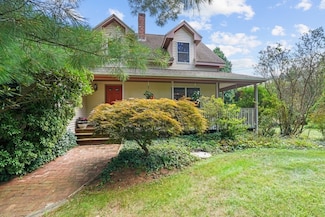 33 Homestead Ave, Rehoboth, MA 02769