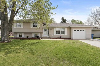 1009 Kentwood Ct, Dyer, IN 46311