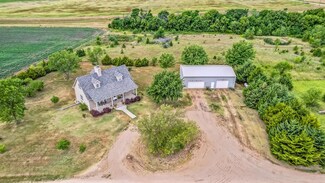 9201 Hedgeapple Cir, Valley Center, KS 67147