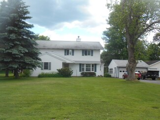 389 Willard Rd, Massena, NY 13662