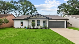 5939 Bankside Dr, Houston, TX 77096