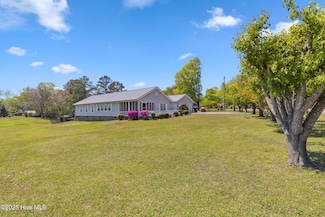 406 Live Oak Dr, Sunset Beach, NC 28468