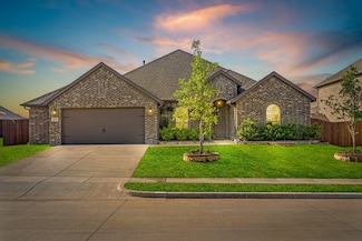 372 Chapel Hill Dr, Forney, TX 75126