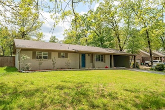 1204 Marion Anderson Rd, Hot Springs National Park, AR 71913