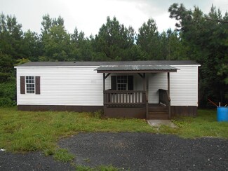 608 Scotts Bottom Rd, Dillwyn, VA 23936
