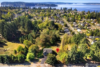 718 Union Ave, Steilacoom, WA 98388