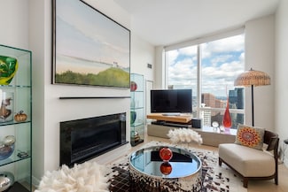 1 Franklin St Unit 4905, Boston, MA 02110