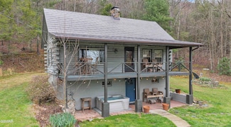 2703 Clabo Rd, Sevierville, TN 37862