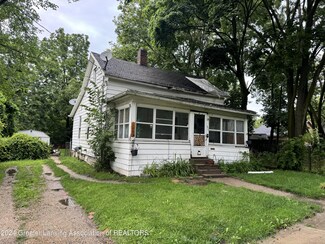 1025 Cady Ct, Lansing, MI 48906