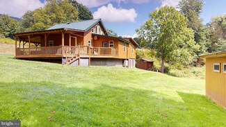 8024 Lower Timber Ridge Rd, Seneca Rocks, WV 26884