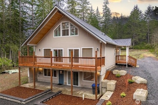41 E Coon Dr N, Belfair, WA 98528