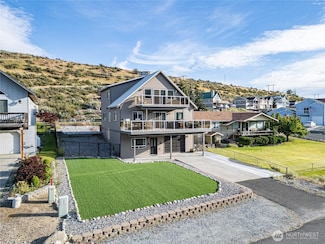 180 W Entiat Dr, Orondo, WA 98843