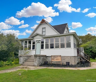 7317 County 426 M 5 Rd, Gladstone, MI 49837