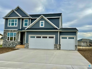 5430 W Colonial Ct, Buffalo Ridge, SD 57107