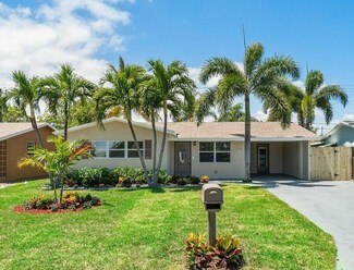 1210 Skylark Ln, Lantana, FL 33462