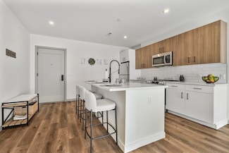 203 Lowell St Unit 115, Wilmington, MA 01887