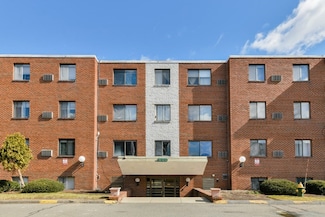 900 Governors Dr Unit 3, Winthrop, MA 02152
