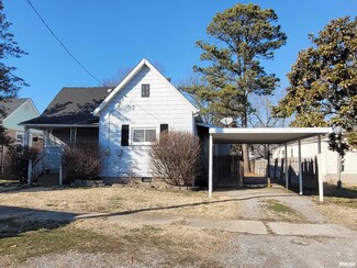 605 W Cherry St, Herrin, IL 62948