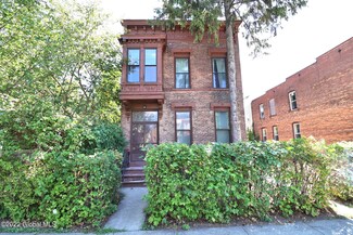 542 5th Ave, Troy, NY 12182