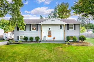 3 Buccaneer Bend, Baldwinsville, NY 13027