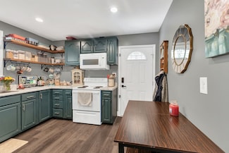 2103 Hillwood Dr, Centerville, TN 37033