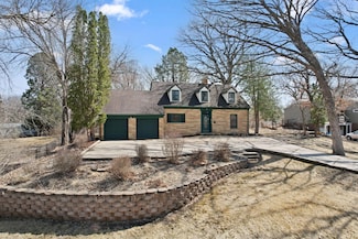 401 21st St SW, Austin, MN 55912