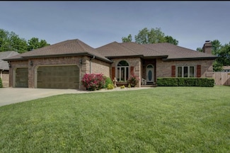 3165 E Topping Cir, Springfield, MO 65804