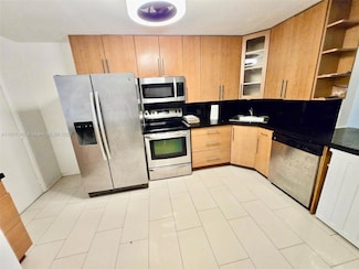 1780 NE 191st St Unit 4092, Miami, FL 33179