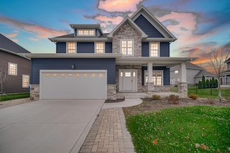 2111 Easton Park Dr, Chesterton, IN 46304