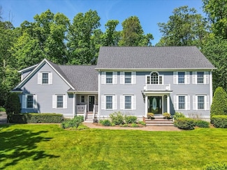 22 Dover Dr, Walpole, MA 02081