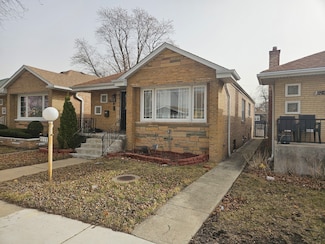 9039 S Phillips Ave, Chicago, IL 60617