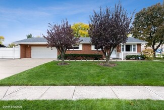 7101 Hartford St, Bridgeview, IL 60455