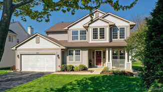 1911 Skylane Dr, Naperville, IL 60564