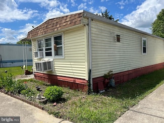 30 Roosevelt Dr, Millville, NJ 08332