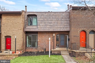 4906 Schuyler Dr, Annandale, VA 22003