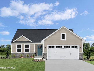 3303 Edgehill Dr, Navassa, NC 28451