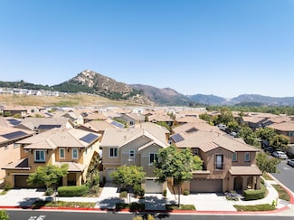 211 Spotted Saddle Way, Fallbrook, CA 92028