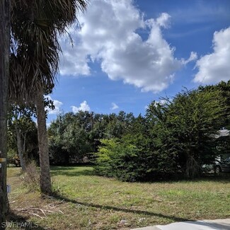 286 Miramar Rd, Fort Myers, FL 33905