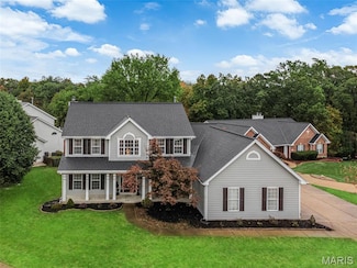 16015 Canterbury Estates Dr, Ellisville, MO 63021