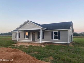 241 Sally Parker Rd, Lucedale, MS 39452