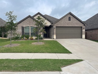 836 Long Iron Dr, Fort Worth, TX 76108