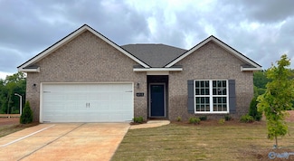 6221 Pisgah Dr NW, Huntsville, AL 35810