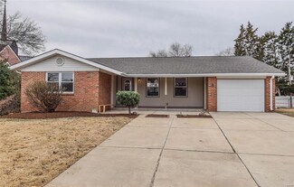 10932 Schoenfeld Ct, Saint Louis, MO 63123